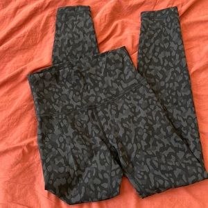 Lululemon Train Leggings, Camo